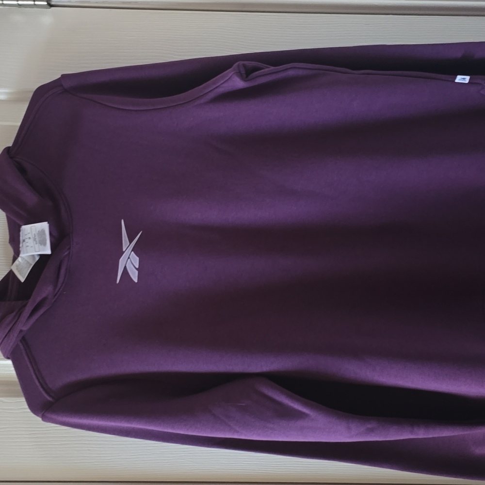 REEBOK SIGNATURE BRAND WOMEN'S PURPLE PULLOVER HOODIE SIZE SMALL